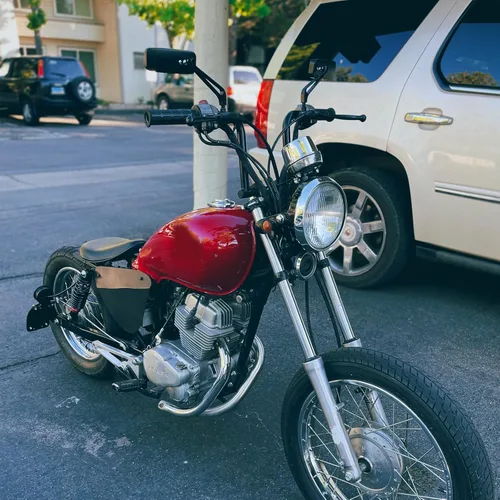 Vista 7 de Black Rectangle Motorcycle Bobber espejos para motocicleta cruiser chopper con humo azul 8 mm-10 mm, Negro