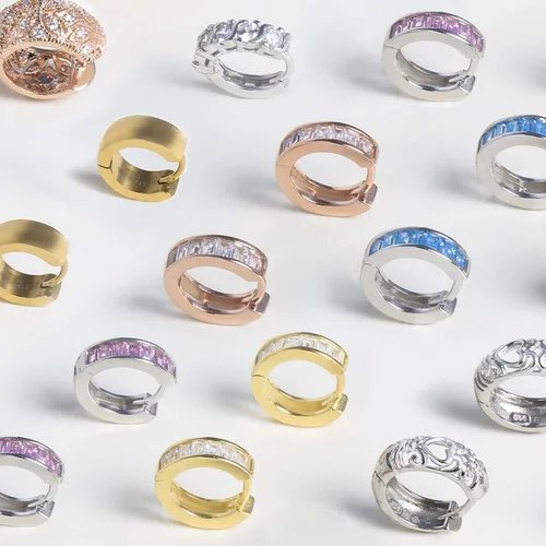 Vista 6 de Aretes románticos de 3 circonitas cúbicas con forma de corazón rosa para mujeres, adolescentes, novia, con bisagras, plata de ley 925