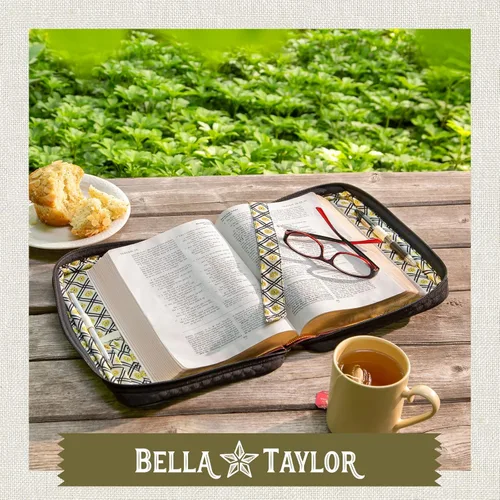 Vista 3 de Bella Taylor Funda de Biblia Acolchada para Mujer - Estuche de Biblia de Estudio Grande - Ashmont