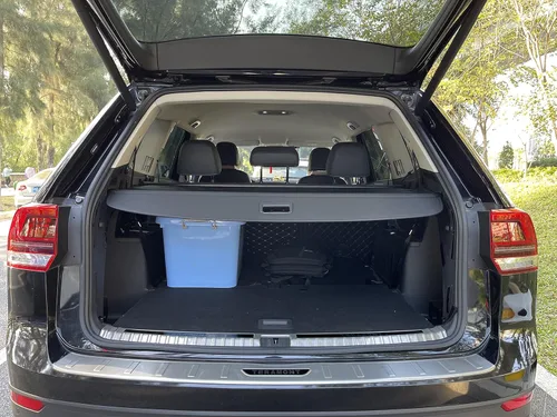 Vista 8 de Vesul, cubierta retráctil para baúl trasero compatible con VW Atlas 2018-2025, cubierta de tonel de seguridad, pantalla de privacidad para equipaje