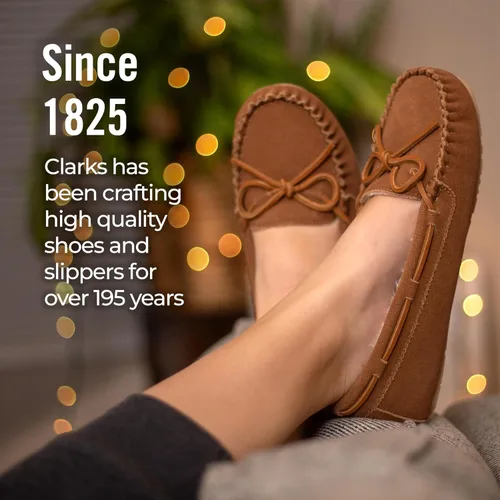 Vista 6 de Clarks, Pantuflas de gamuza tipo mocasín para mujer
