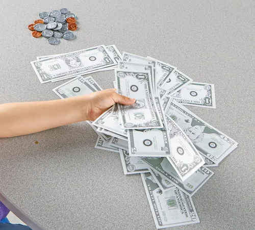 Vista 7 de Learning Resources Dinero de juego de simulación: manipuladores de matemáticas para niños, banco de niños, monedas de plástico, caja registradora