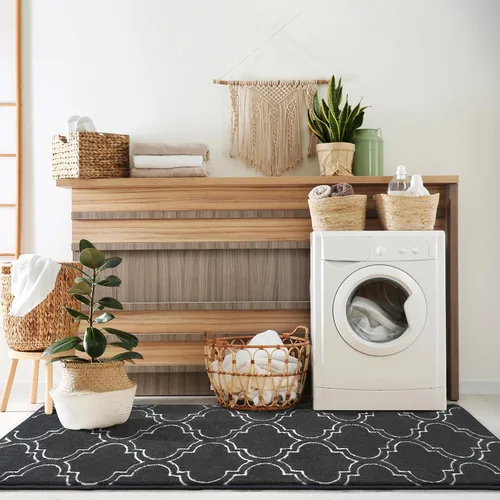 Vista 180 de Chicrug - Alfombra geométrica moderna de 2 x 6 pies para dormitorio o pasillo Negro Geometric