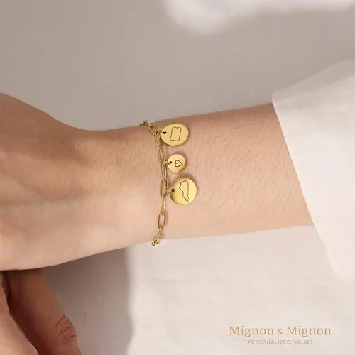 Vista 7 de MignonandMignon Pulsera de amistad de larga distancia con dije grabado del estado, joyería hecha a mano personalizada para mamá para mejor amiga