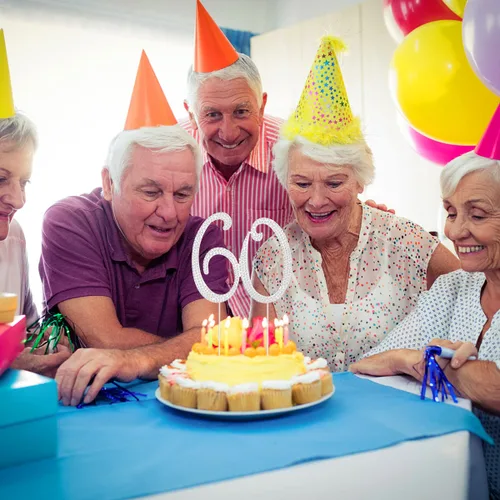 Vista 3 de Decoración para pastel de 21 cumpleaños con diamantes de imitación para niñas, decoración de pastel de 21 cumpleaños con diamantes de imitación