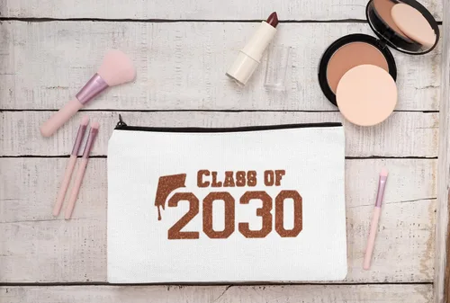 Vista 7 de Class of 2030 Iron On Decal, Graduation Shirt Transfer, Graduate Tshirt Patch, DIY Crafts, Graduation Cap, Pick Size and Color, Iron-On Almost Black