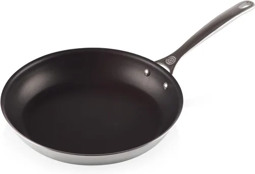 Vista 2 de Le Creuset Sartén antiadherente de acero inoxidable de tres capas de 8 pulgadas