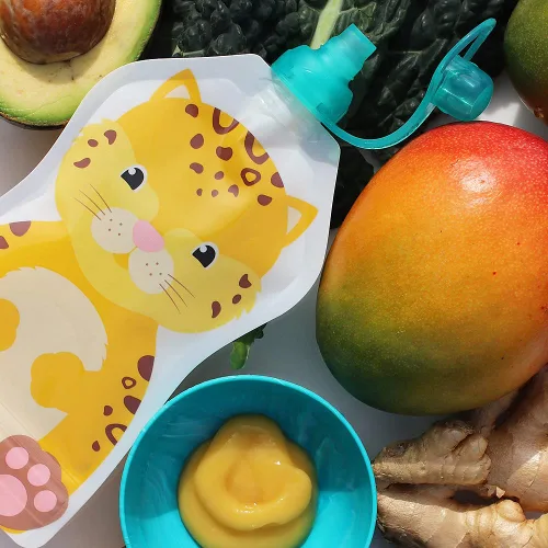 Vista 6 de ChooMee SoftSip - Bolsa superior para alimentos Destete LED para bebés, válvula de control de flujo sin derrames, protege la boca de los niños