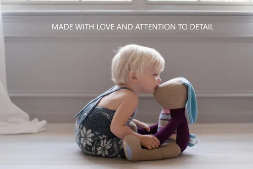 Vista 3 de Cate and Levi Bonita marioneta de mano para perro con boca móvil, fabricada en Canadá, forro polar ecológico, marionetas para iglesia