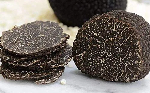 Vista 3 de Trufas negras secas, grado premium (1 onza) en rodajas