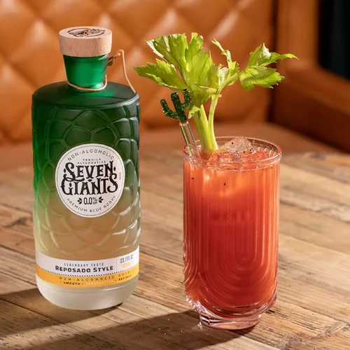 Vista 5 de Paquete de Seven Giants estilo Reposado y alternativa de tequila estilo blanco Licores sin alcohol Tequila sin alcohol prémium de Spirits of
