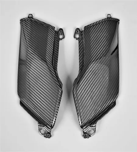 Vista 3 de Paneles laterales del tanque de fibra de carbono para Kawasaki Z900 2017-2023