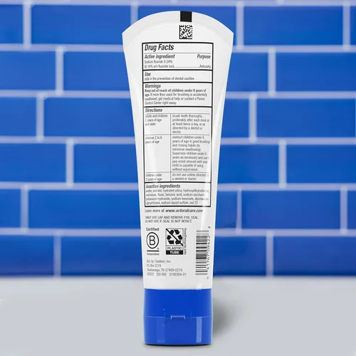 Vista 2 de ACT Kids - Pasta de dientes con flúor anti-caries 4.6 oz. Sabor explosión de goma de mascar