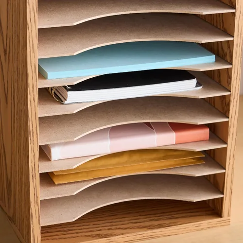 Vista 2 de Safco Vertical Desktop Sorter, Wooden Paper Organizer for Home Office and Classroom, 11 Adjustable, Letter-Size Compartments, Medium Oak