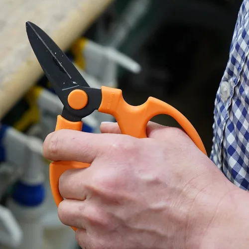 Vista 4 de Juego de 3 tijeras de flores de acero al carbono, 3 tamaños en colores cálidos y análogos