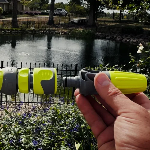 Vista 5 de Flexzilla Kit de boquilla de riego para manguera de jardín - HFZGAK02