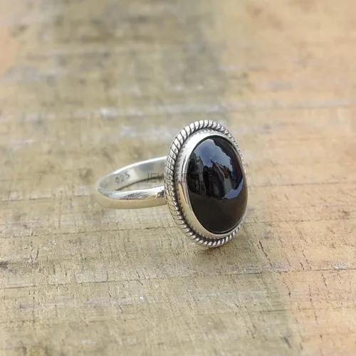 Vista 3 de 925 Sterling Silver Ring For Women, Natural Black Onyx Ring, Silver Statement Ring, Bezel Set Oval Black Gemstone Hypoallergenic Handmade Ring