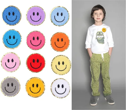 Vista 2 de Kare & Kind Parches para planchar Smiley – Parches bordados de chenilla – Coser o planchar en piezas para ropa, camisas, uniformes, vestidos