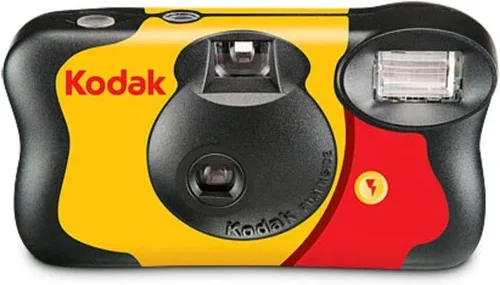 Vista 3 de Kodak Fun Saver - Cámara de un solo uso, rollo de 27 exp. + correa de mano + tela