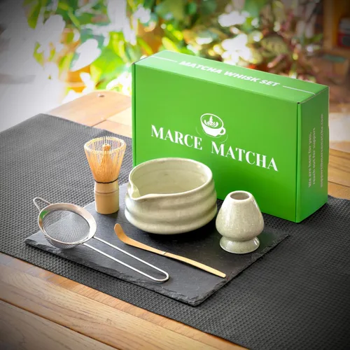 Vista 2 de Marce Juego de batidor de matcha: el juego Matcha incluye batidor y tazón de matcha (cuenco con boquilla), tamiz, soporte y cuchara, el batidor