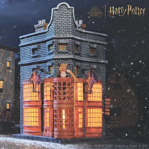 Vista 2 de Departamento 56 Harry Potter Village Edificio iluminado de Weasleys' Wizard Wheezes, 8.11 pulgadas, multicolor