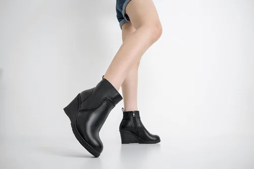 Vista 2 de Vepose Botines de cuña 9679 para mujer, botines clásicos con cremallera lateral para mujer
