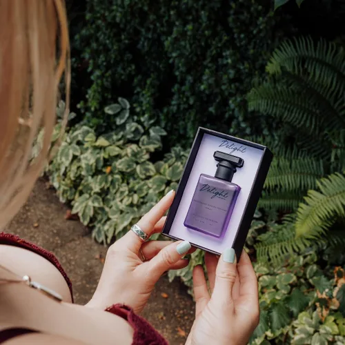 Vista 4 de RawChemistry Delight - Perfume infundido con feromonas para mujer - Perfume para mujer infundido con feromonas - Delight by Raw Chemistry Spray