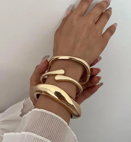 Vista 5 de Pulseras de oro grueso para mujer, delicadas pulseras apilables grandes chapadas en oro de 14 quilates, joyería de moda
