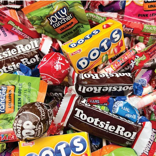Vista 5 de Caramelos surtidos a granel – Caramelos mezclados de 4 libras – TWIZZLERS, JOLLY RANCHER, Smarties, Tootsie, Dots, rellenos de piñata envueltos