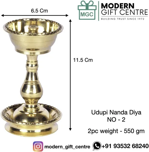 Vista 2 de Moderno centro de regalo de metal puro latón pesado Udupi Nanda Diya (no-2, juego de 2)