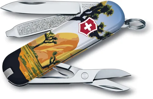 Vista 17 de Victorinox Classic SD Swiss Army – Navaja suiza de bolsillo, compacta, 7 funciones, navaja de bolsillo fabricada en Suiza con hoja pequeña, Parque