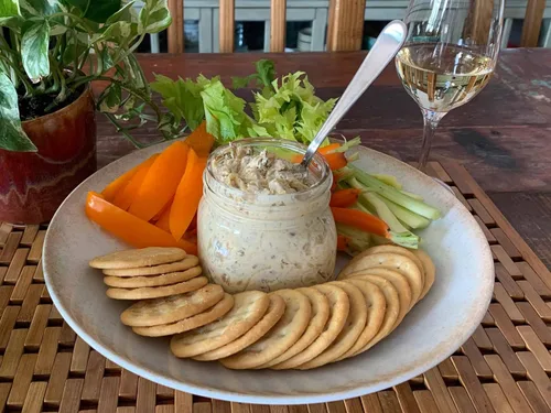 Vista 9 de Crown Prince Ostras ahumadas en aceite de oliva, latas de 3.75 onzas (paquete de 6)