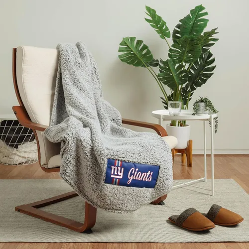 Vista 19 de FOCO Manta Sherpa de nube con logotipo grande del equipo de la NFL, 60 x 70 pulgadas