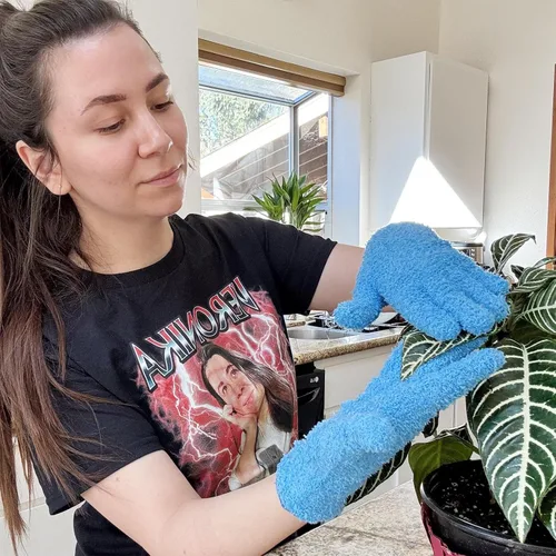 Vista 7 de Guantes de microfibra para quitar polvo de plantas de Evridwear reutilizables, guante de limpieza de hojas para plantas de interior, persianas