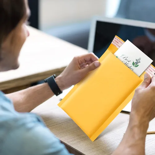 Vista 6 de UCGOU Sobres de burbujas de papel kraft de 4x8 pulgadas, paquete de 50, tamaño utilizable 4x7 pulgadas, sobres acolchados amarillos #000