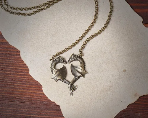 Vista 6 de Baldur Jewelry - Collar de corazón de dragón doble para parejas - Collar de dragón de amor sin fin - Alas de dragón celta encanto para amantes