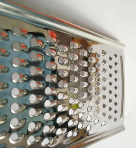 Vista 5 de Rallador de queso, 9.4 pulgadas x 2.2 pulgadas de acero inoxidable para verduras, queso, frutas y limón (1)