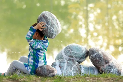 Vista 6 de VERCART Juego de 7 piezas de diseños mixtos 3D Artificial Living Stone Rock Throw Almohadas Relleno de felpa Almohada creativa para el hogar