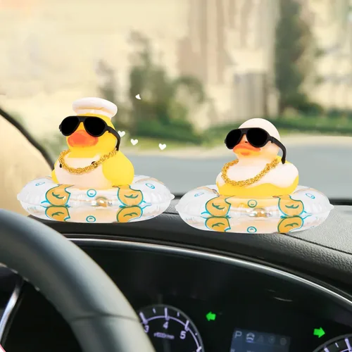 Vista 7 de Wonuu Decoración de pato de goma para automóvil, adorno de tablero con mini collar de anillo de natación y gafas de sol