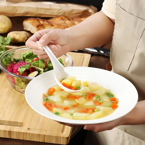 Vista 5 de Hiware Cucharas de sopa asiáticas de 12 piezas, cucharas de arroz, cuchara de sopa china de Won Ton, estilo con muesca y gancho, color blanco