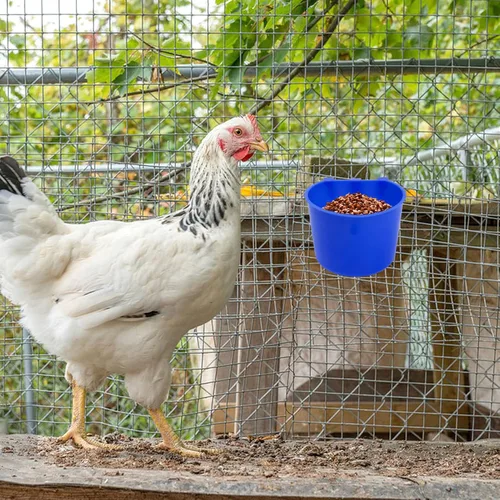 Vista 4 de Rainmae 50 tazas de jaula para pájaros, comederos colgantes de agua para pollo, tazón de comida para pájaros, dispensador de agua de plástico de 8