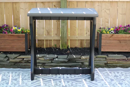 Vista 4 de Doble barra gris profundo superior y base negra, ideal para patio, bañera de hidromasaje, patio trasero, diseño duradero resistente a la intemperie