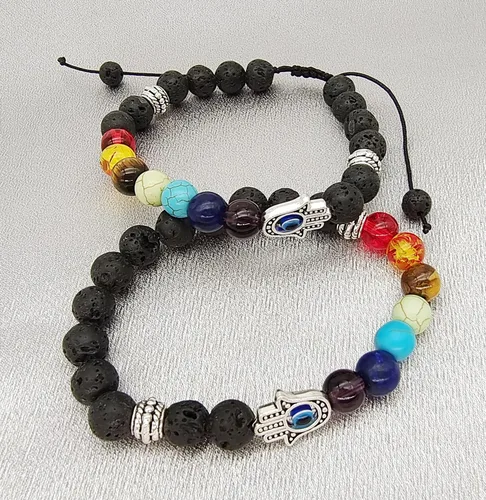 Vista 3 de 2 Pulseras elásticas con cuentas azules de ojo malvado, 7 chakras, piedra de lava, mano de Hamsa