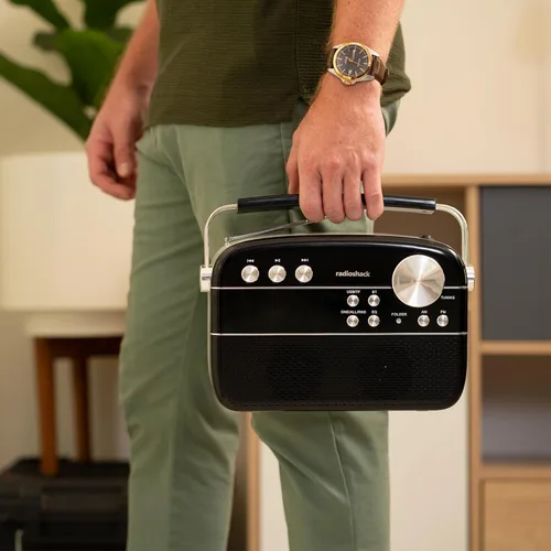 Vista 4 de RadioShack Radio vintage de 2 bandas AM/FM con función Bluetooth y puertos USB/TF (blanco)