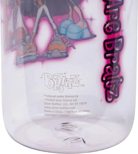 Vista 4 de Silver Buffalo Bratz con Cloe, Jade, Yasmin y Sasha Botella de Agua con Tapa de Rosca, 28 Onzas