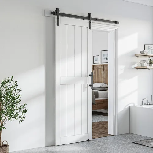 SmartStandard Puerta corrediza de granero MDF blanca de 24 x 84 pulgadas con kit de herrajes para puerta corredera negra de 4 pies y asa,