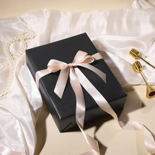 Vista 3 de LaRibbons Papel de regalo negro, mini rollo de 17 pulgadas x 33 pies, rollos de papel de regalo de cumpleaños de color sólido con brillo perlado