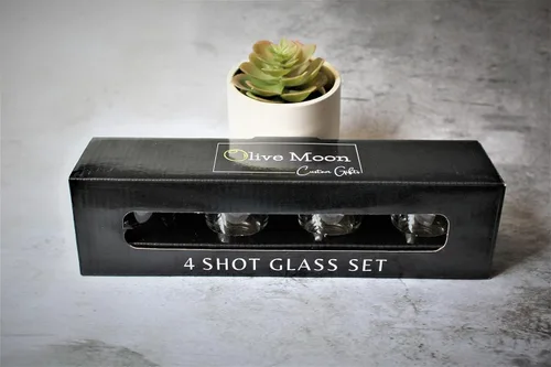 Vista 4 de Tabla de vuelo personalizada con tiro de whisky