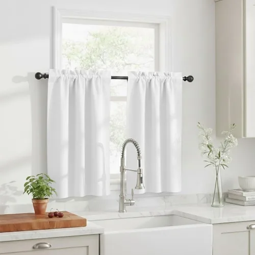 Vista 42 de NICETOWN Cortinas Opacas Cortas - Tratamiento de Ventana con Aislamiento Térmico, Niveles de Cortina Pequeños para Sala de Estar/Cocina, 2 Paneles