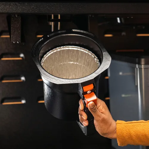 Vista 3 de Traeger Grills BAC608 - Accesorio para parrilla con revestimiento de barril de grasa y ceniza, paquete de 5